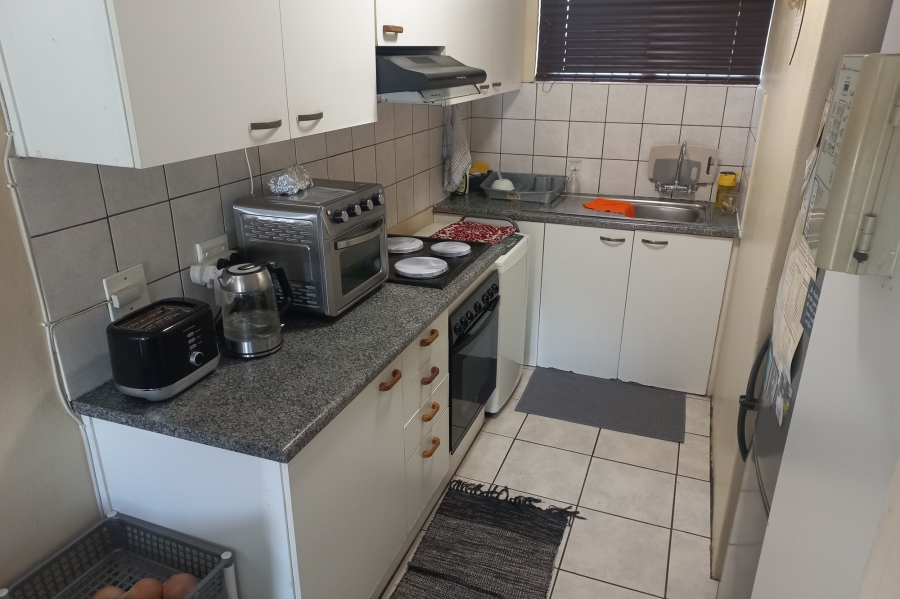 2 Bedroom Property for Sale in Groenvallei Western Cape